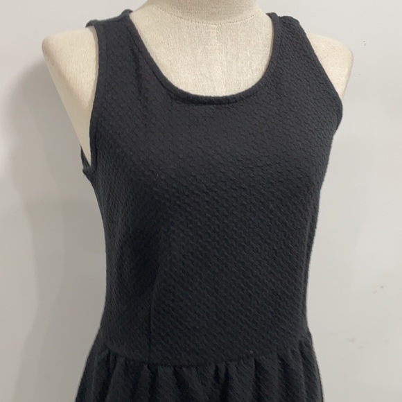 Reynah couture black sleeveless dress - Picture 2 of 5